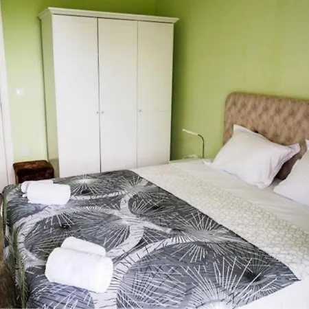 بيت للعطل Garden Fichoza 3 - 80m From The Sea فارنا